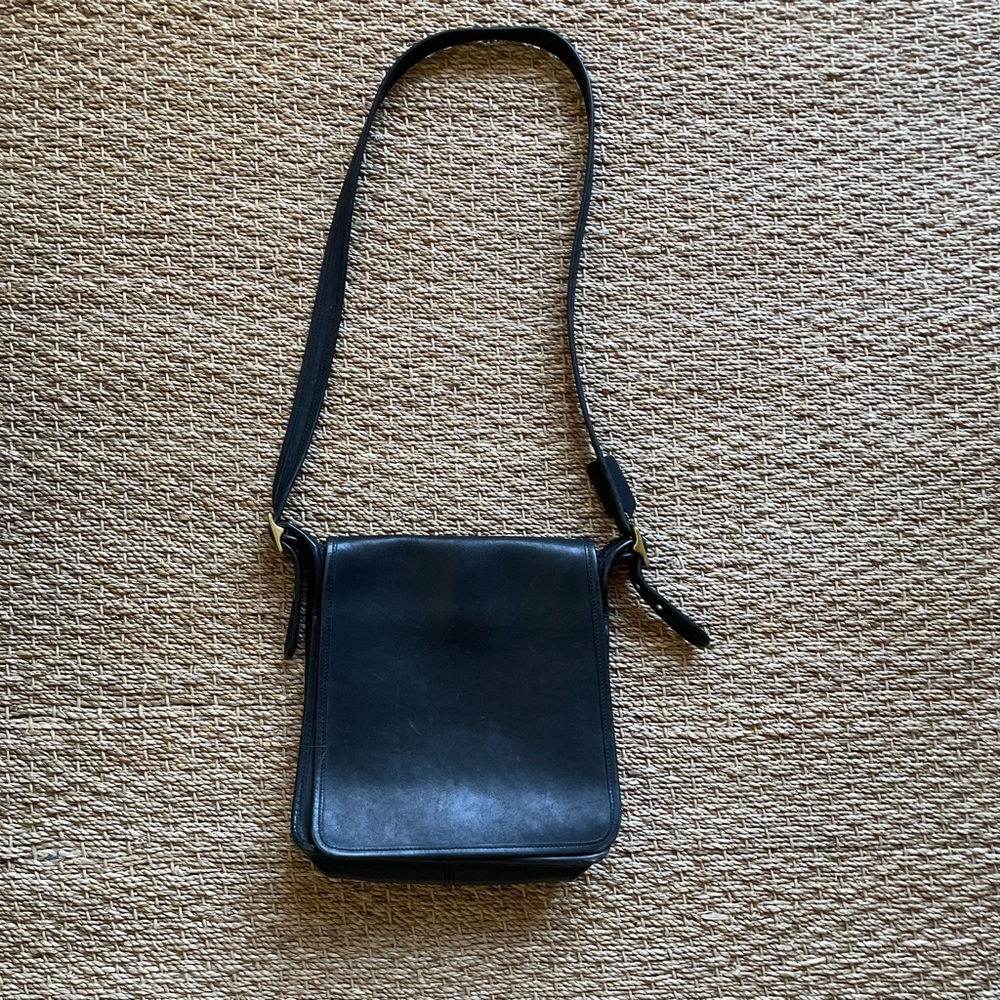 Vintage 2000 coach legacy studio bag